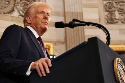250121053909-trump.jpg