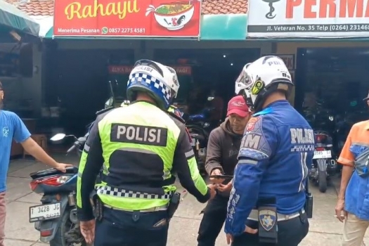 250213093850-polis.jpeg