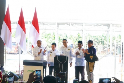 250417081926-bupat.jpg