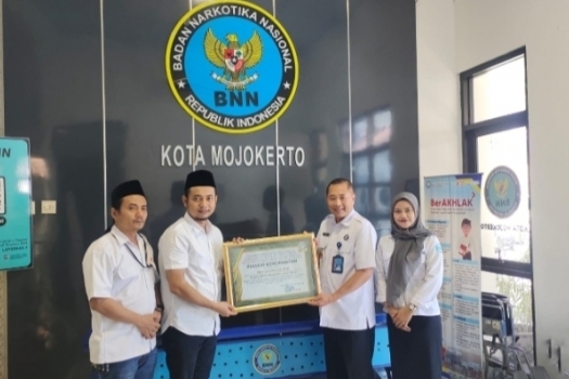 250724174021-silat.jpg
