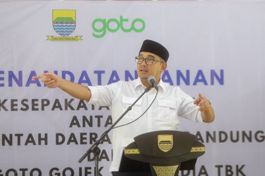 251121175742-farha.jpg