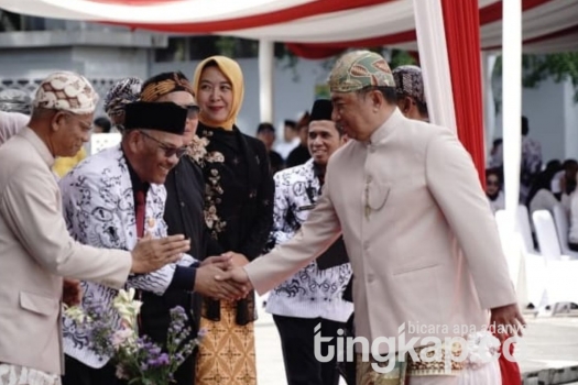 251126054305-bupat.jpg