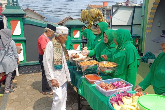 260718160914-jumat.jpg