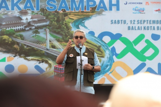 260912203252-bazar.jpg