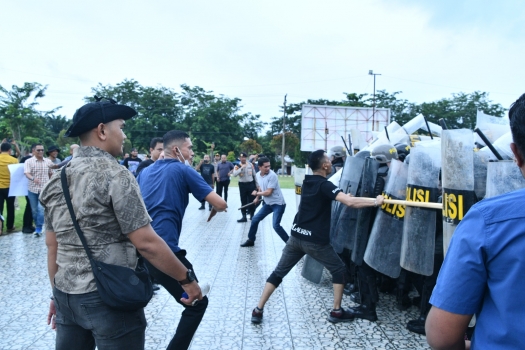 261009132826-kapol.jpg