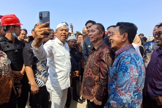 261017122201-jabar.jpg