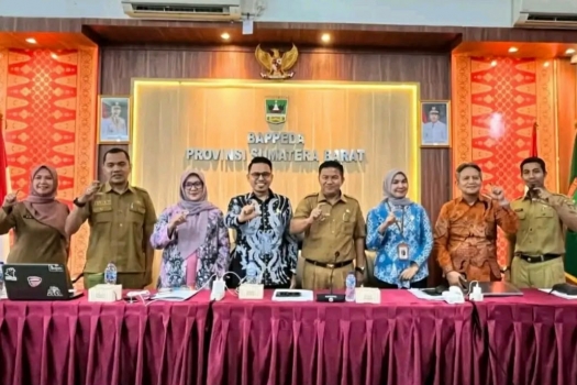 261021194232-bukit.jpg